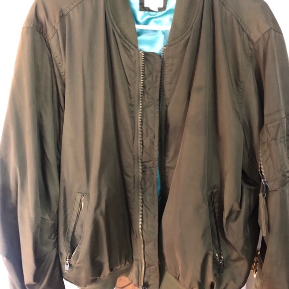 Bomber jacket - Picture 3 of 5